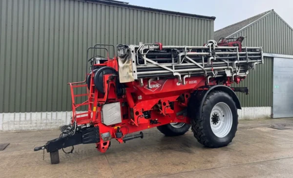 Kuhn agt 6036 boom fert spreader