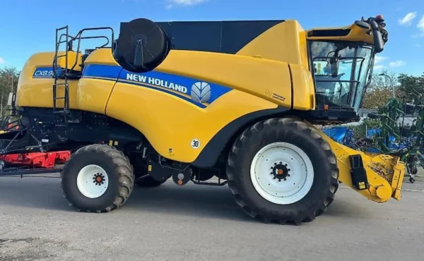 New Holland cx 8.90